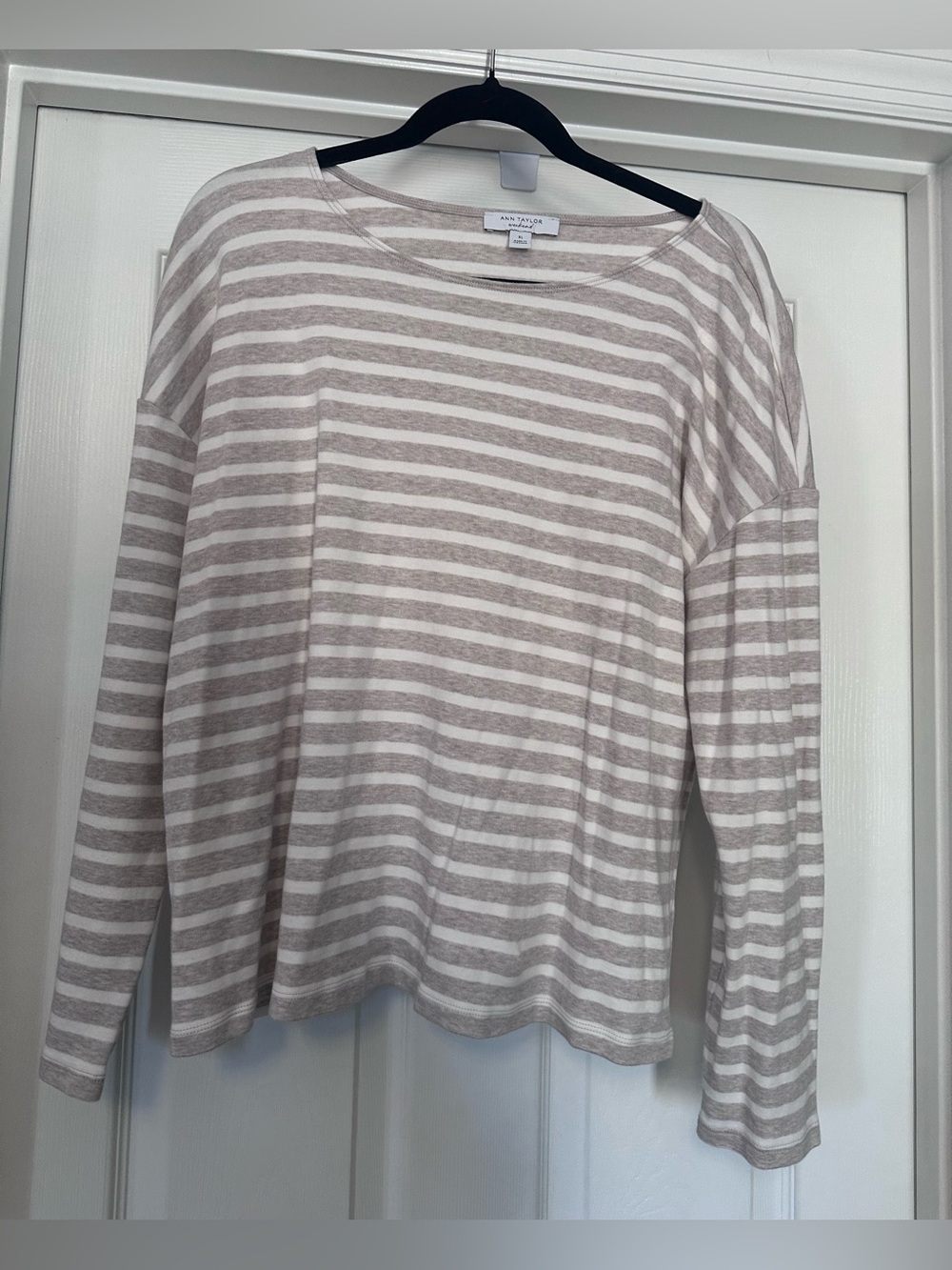 Ann Taylor Beige and White Striped 100% Cotton Long-Sleeve Tee - Size XL